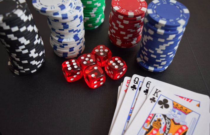 How Online Casinos Use Gamification to Enhance the Player Experience